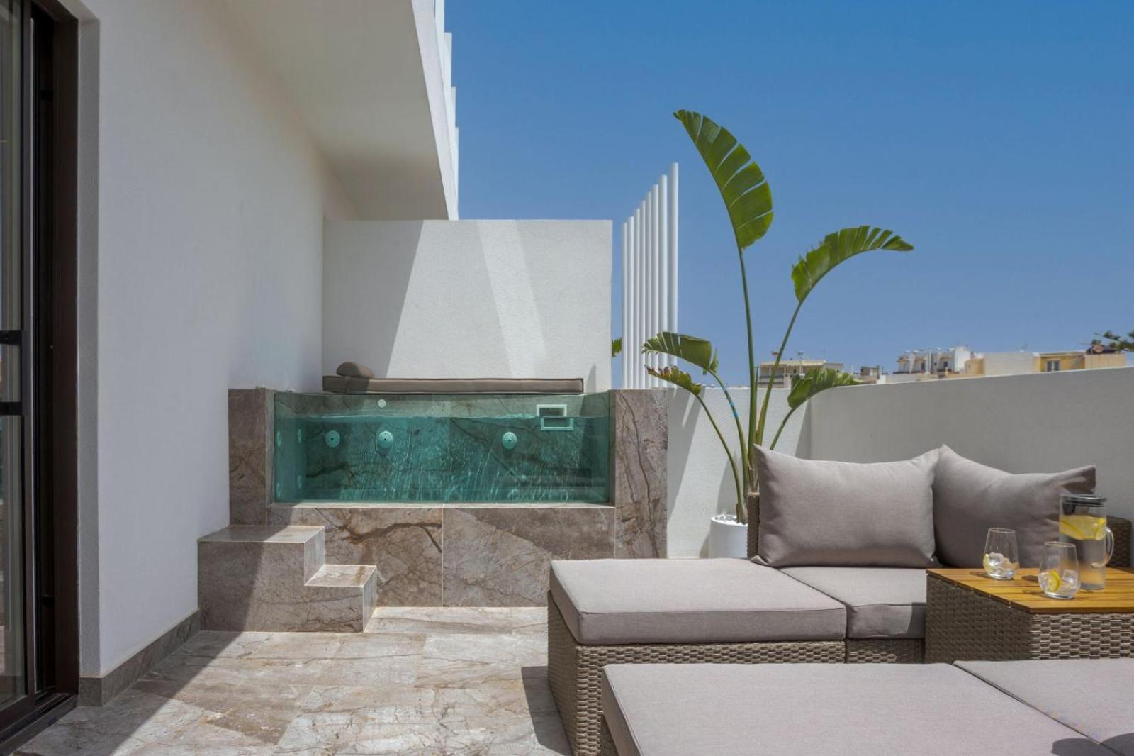 Luxury Suite with Private Pool